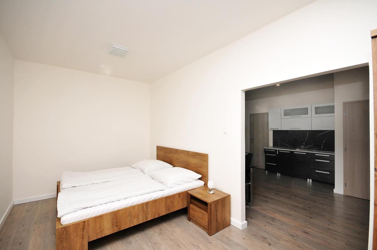 Apartmany Mojzitov Dvor ลูเชนเยช ภายนอก รูปภาพ